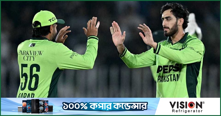 ইংল্যান্ডকে গুঁড়িয়ে পাকিস্তানের দুইয়ে দুই
